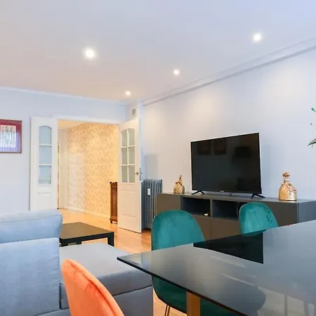For You Rentals Apartamento Temporal Espacioso De Tres Dormitorios En Madrid Ore51 Exterior photo