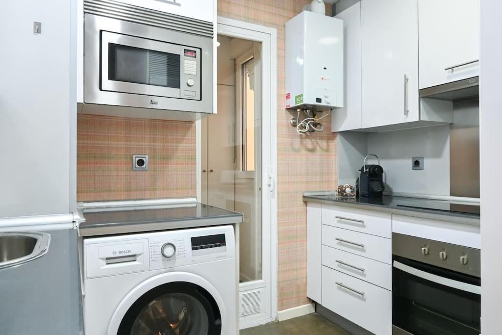 Apartment For Temporal Espacioso De Tres En Ore51 *