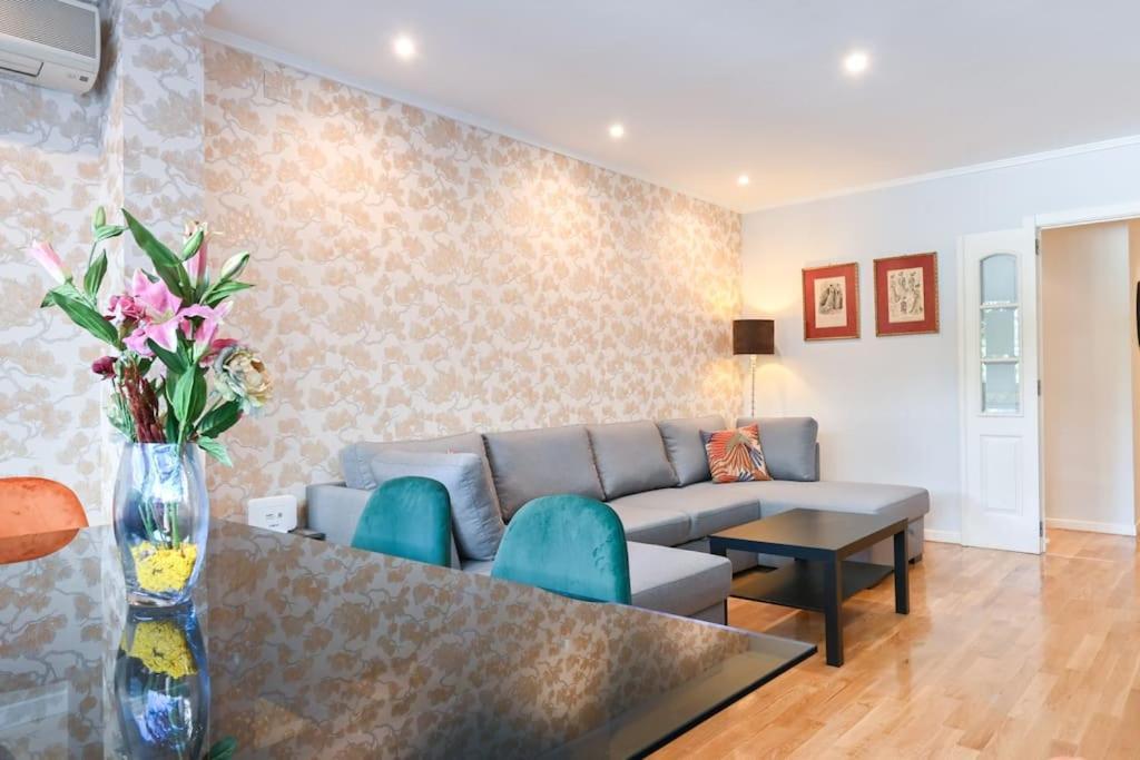 Apartment For Temporal Espacioso De Tres En Ore51